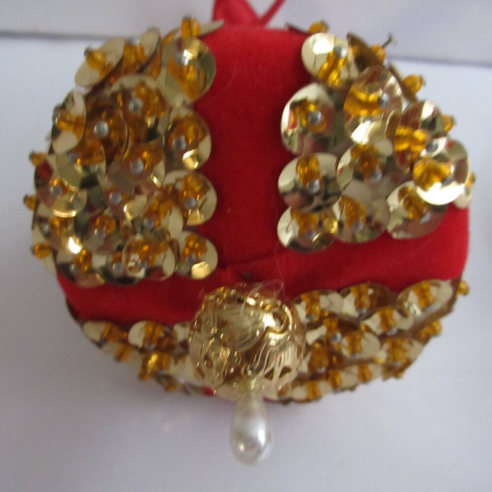 Handmade Red Gold Beaded Ribbon Crafted Christmas Ornaments Lot of 9 Vintage - Picture 14 of 16